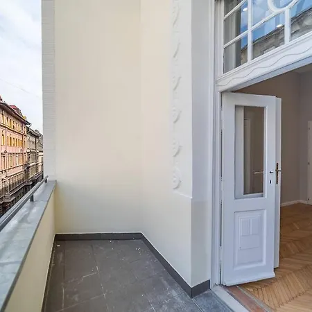 Cityscape Budget Vas *