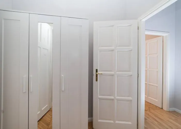 Cityscape Budget Vas Apartment Budapest